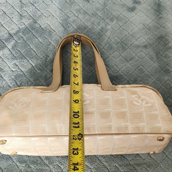 Authentic Chanel Bowling, Travel Line Bag - Picture 4 of 16